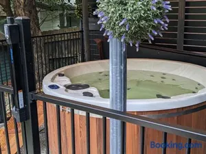 Image of Littlehurst Lodge