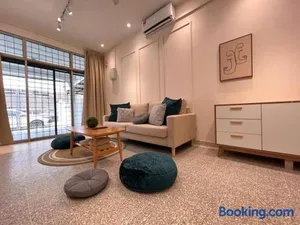 Image of Petaling Jaya SS2 Seapark Landed House, 4BedRoom, for 12 Pax with Netflix