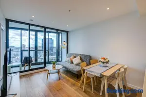 Image of Skyline Haven, Luxe 2BR with Pool & Gym in Fortitude Valley