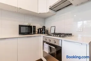 Image of ☆of Southbank☆Light filled apartment☆HUGE private terrace with city views☆Parking☆Pool☆Gym☆WiFi