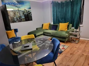 Image of Garland Modern House With Parking & Garden