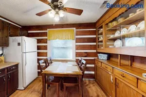 Image of 2 Bed 2 Bath Vacation home in Whittier II
