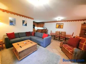 Image of Appartement Confort 4* avec Wi-Fi, Balcon et Parking - Pied des Pistes Les Menuires - FR-1-452-246