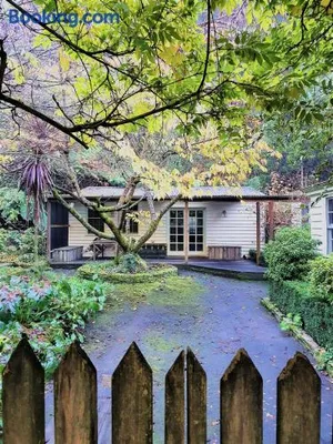 Image of Jacomb's Cottage and Studio