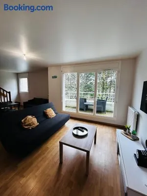 Image of Duplex lumineux tout équipé/RER D/Balcon/Parking