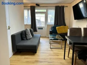 Image of London Deluxe 6 Bedroom House