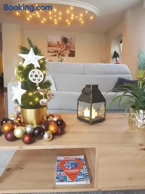 Image of Le Green Field Lodge - Parking Gratuit - Standing - Centre Ville - Commerces à Proximité