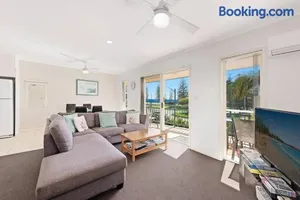 Image of Beachcalmer2