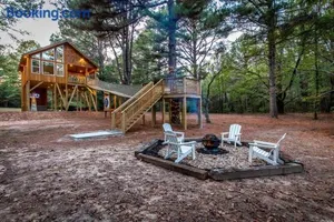 Image of Romantic getaway in the treetops