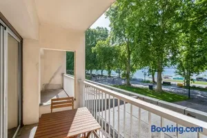 Image of Le Panoramique - Apartment facing the lake