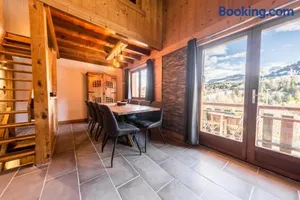 Image of Close to the village - Chalet 4 Bedrooms, Mont-Blanc View