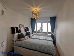Image of Chambre Cozy avec Vue Panoramique sur la Seine, Proche de Paris et de l'Aéroport Orly