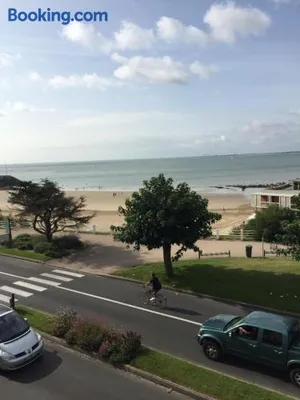 Image of Trois appartements secteur FONCILLON PLAGE