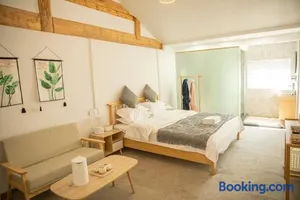 Image of 雪湖轻奢民宿 Snowlake Inn