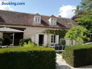 Image of Gîte haut de gamme près de l'Abbaye de Noirlac - Séjour tout confort avec jardin et terrasses - FR-1-586-13