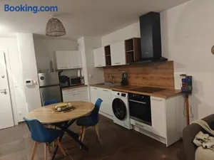 Image of F2 cosy avec jardin