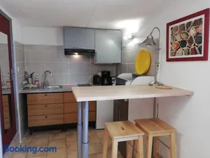 Image of Studio 28m2 climatisé,WIFI, proche des calanques,plages