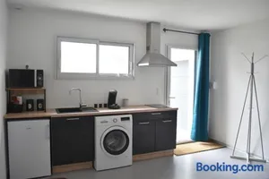 Image of Studio privatif tout équipé dans résidence de l'hôte