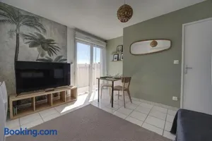 Image of La Palm Room ~ Climatisation ~ Balcon ~ Parking