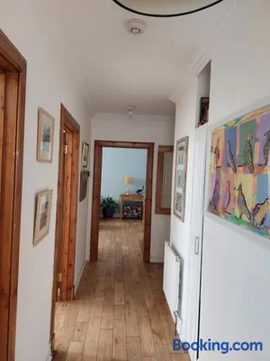 Image of Portobello Charming Seaside 3-BR Holiday Apartment