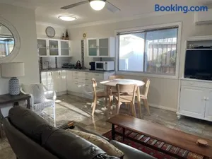 Image of Patonga Street Retreat