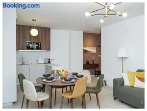 Image of Chic appart 3 pièces avec Parking et Terrasse à 35min de Paris