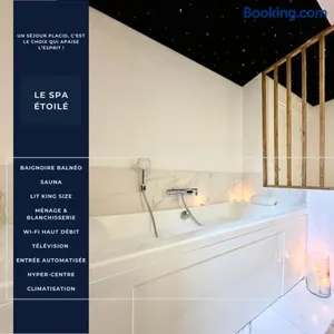 Image of Le SPA Étoilé - Baignoire Balnéo et Sauna Privatif