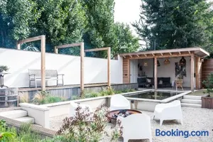 Image of Loft 8 Linden