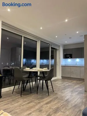 Image of UPPAMOST luxury home 3