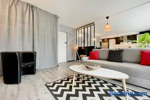Image of #F7 The contemporary 6 sleeps Wifi tramway