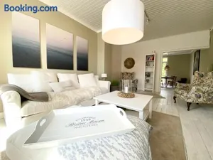 Image of Haus Kranenborgh im Kamerun Steinhude am Meer