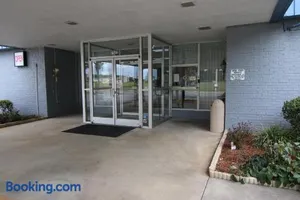 Image of 121 Motel Battleboro