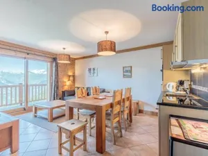 Image of Appartement ski aux pieds avec piscine et parking aux Arcs 1800 - FR-1-352-4