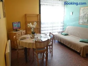 Image of Studio cosy 4 pers, St Lary Soulan, pied des pistes, parking, TV, kitchenette équipée - FR-1-457-324