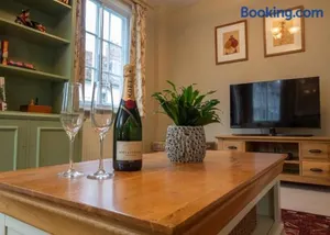 Image of The Old Reading Rooms Linton