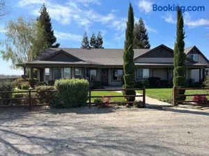 Image of Adorable 1 Bedroom with pool, and Horse Arena