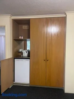 Image of Cozy 1 Bedroom Ideal 4 Business