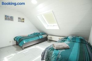 Image of nJoy! Modern & Zentral - WLAN - Badewanne - perfekt für Work & Travel