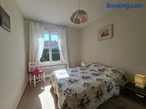 Image of Maison avec jardin, proche centre-ville et sites touristiques - FR-1-591-59
