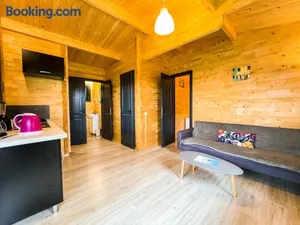 Image of chalet nature sur la vallée de la Truyère