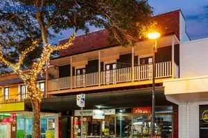 Image of Mary's Manor - Luxurious & Stylish 3 Bedroom House - Pets Allowed!