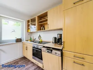 Image of weißer Hirsch im Haus Sabine