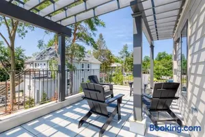 Image of New Modern 3 Bedroom Townhouse