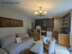 Image of Charmant loft dans la vieille ville, parking gratuit proche, proche château Naillac - FR-1-591-65