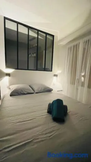 Image of T1 bis cosy et spacieux - wifi - parking gratuit