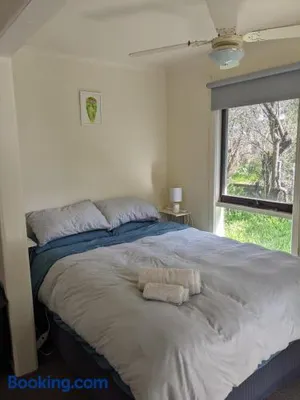 Image of Large garden block with multiple dwellings in the centre of Bendigo