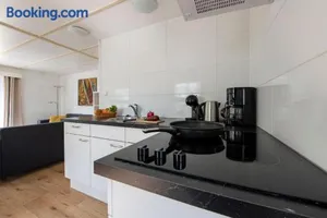 Image of 75, Relax - Nature - Cycling - Hiking - Central! - Leisure only