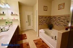 Image of Luxury Townhouse with Oversized Master near Halcyon