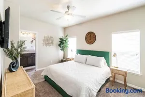 Image of TJ Rancher Home, Wifi, King Beds
