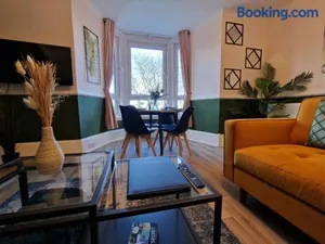 Image of HIL Stays - Baxter Park View